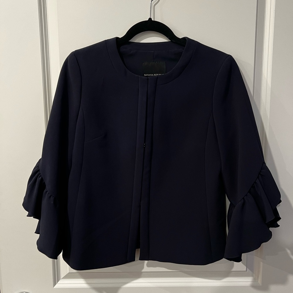 Cropped Flowy Blazer